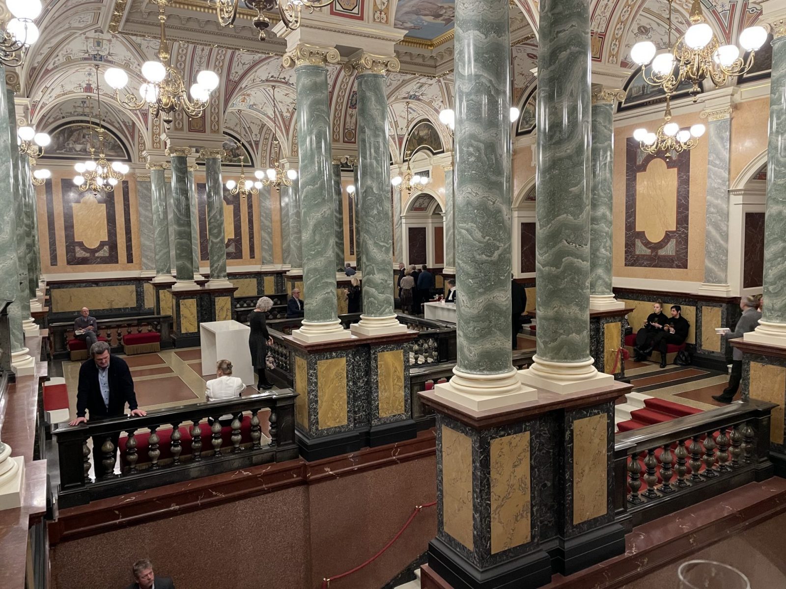 0B60ECCC-314D-4B9C-98E3-1647AFDC478C