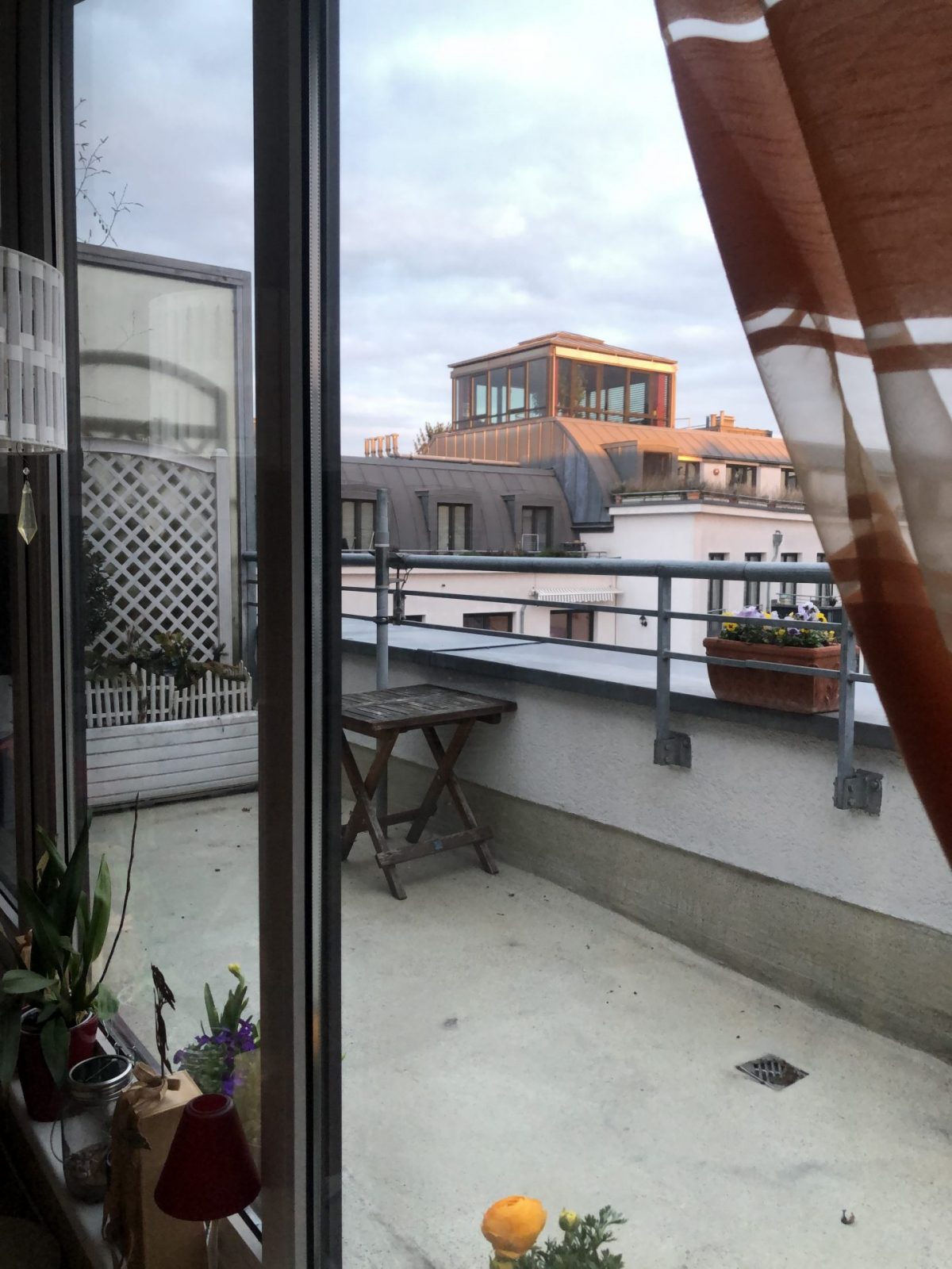 16D951A7-6384-4284-B65C-5B892203C347