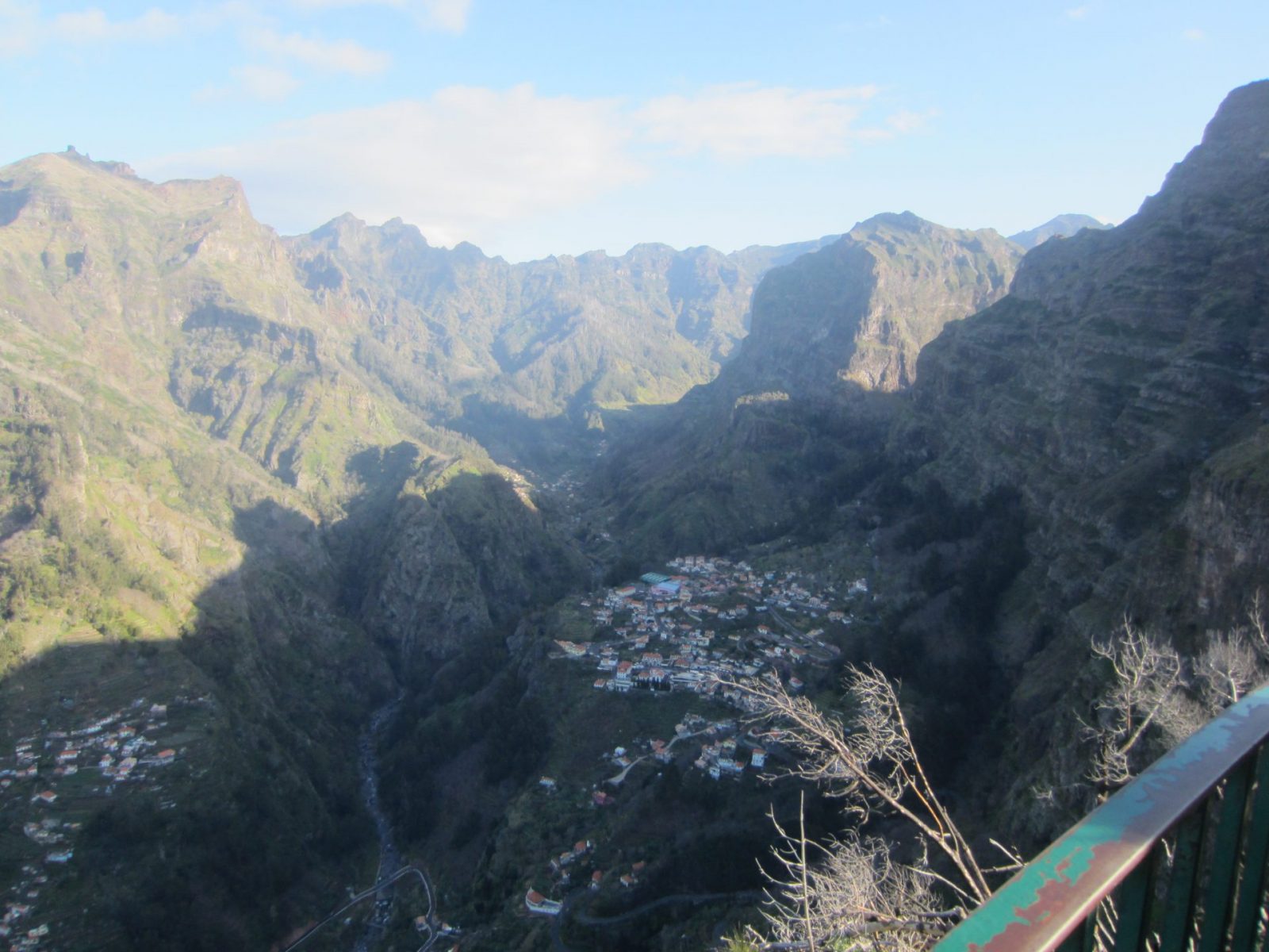 28B8FE33-58BC-4E73-BD6A-7D1053D4EC17