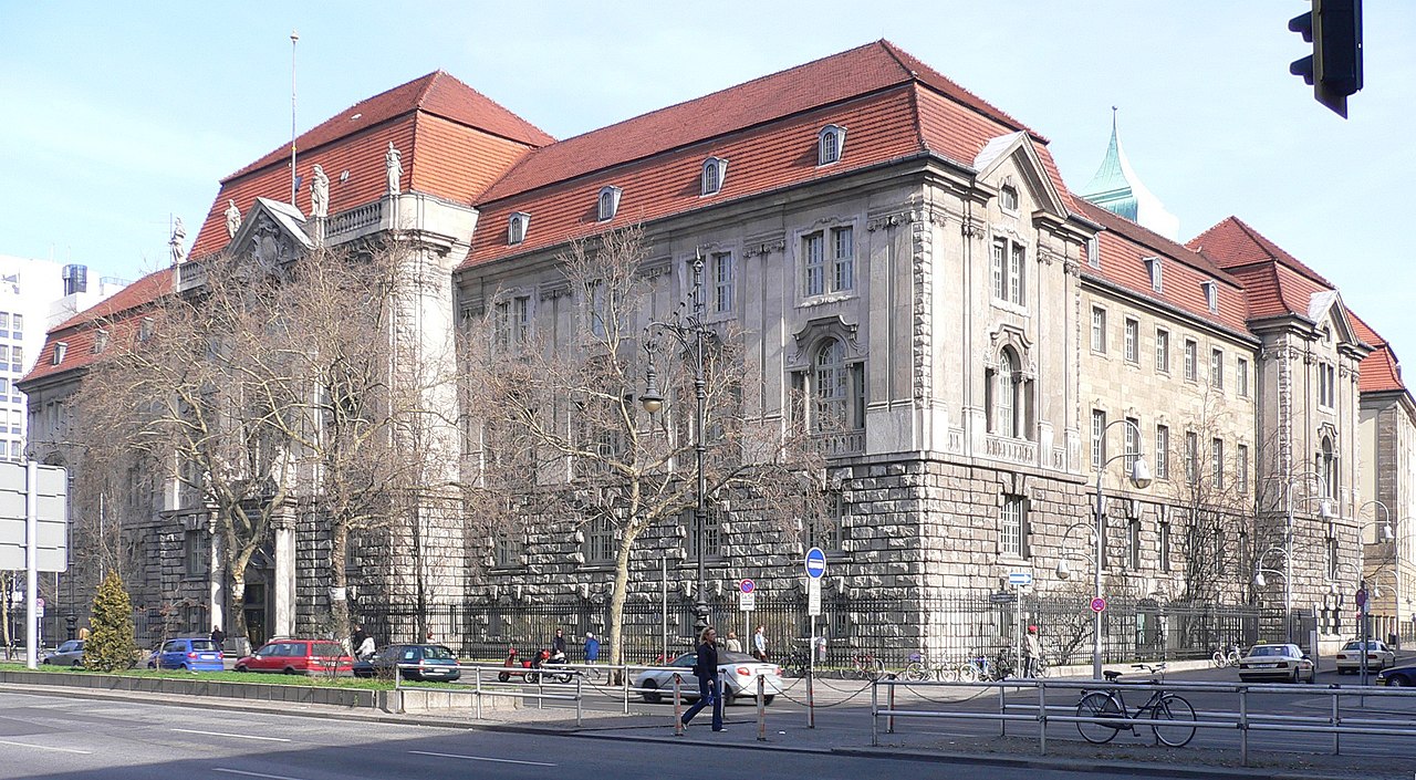 326759897_1590494278083723_2982202884993606677_n