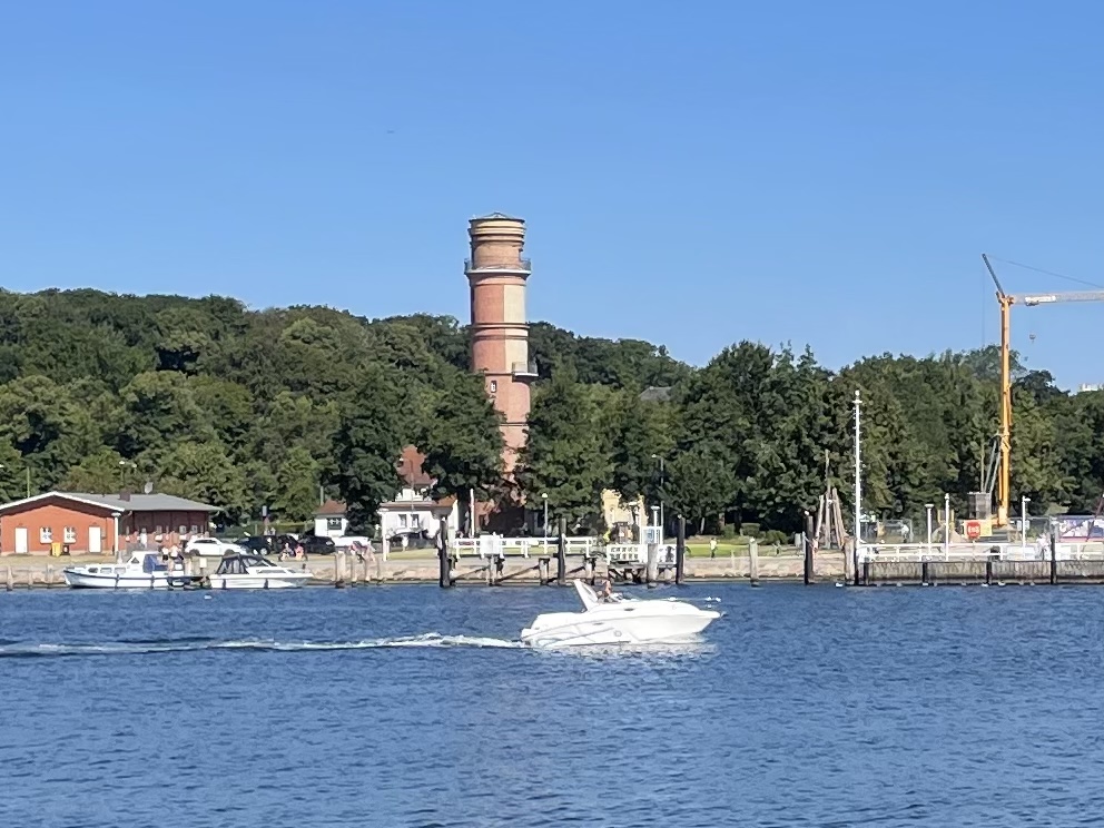 327E8283-BBC8-418F-A17B-9D996C01A922