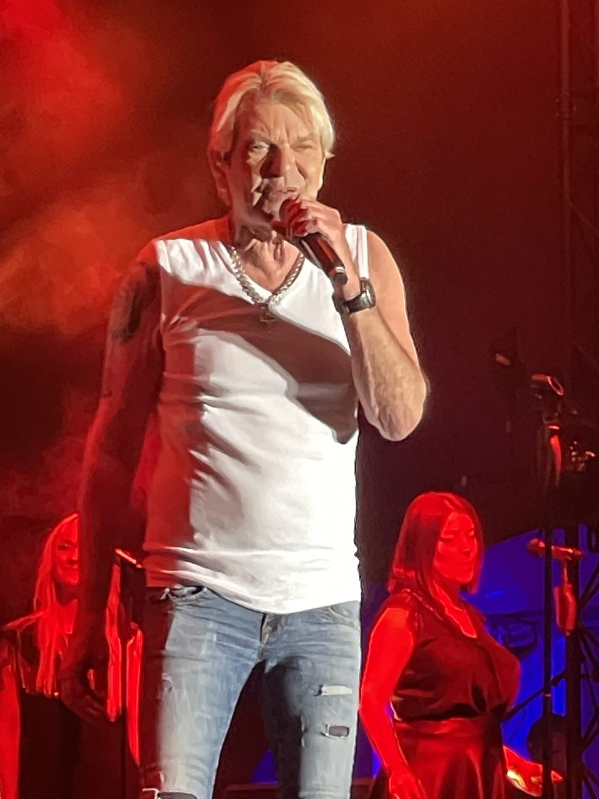 61395392-EC4E-4440-803D-4BEA355C18CF