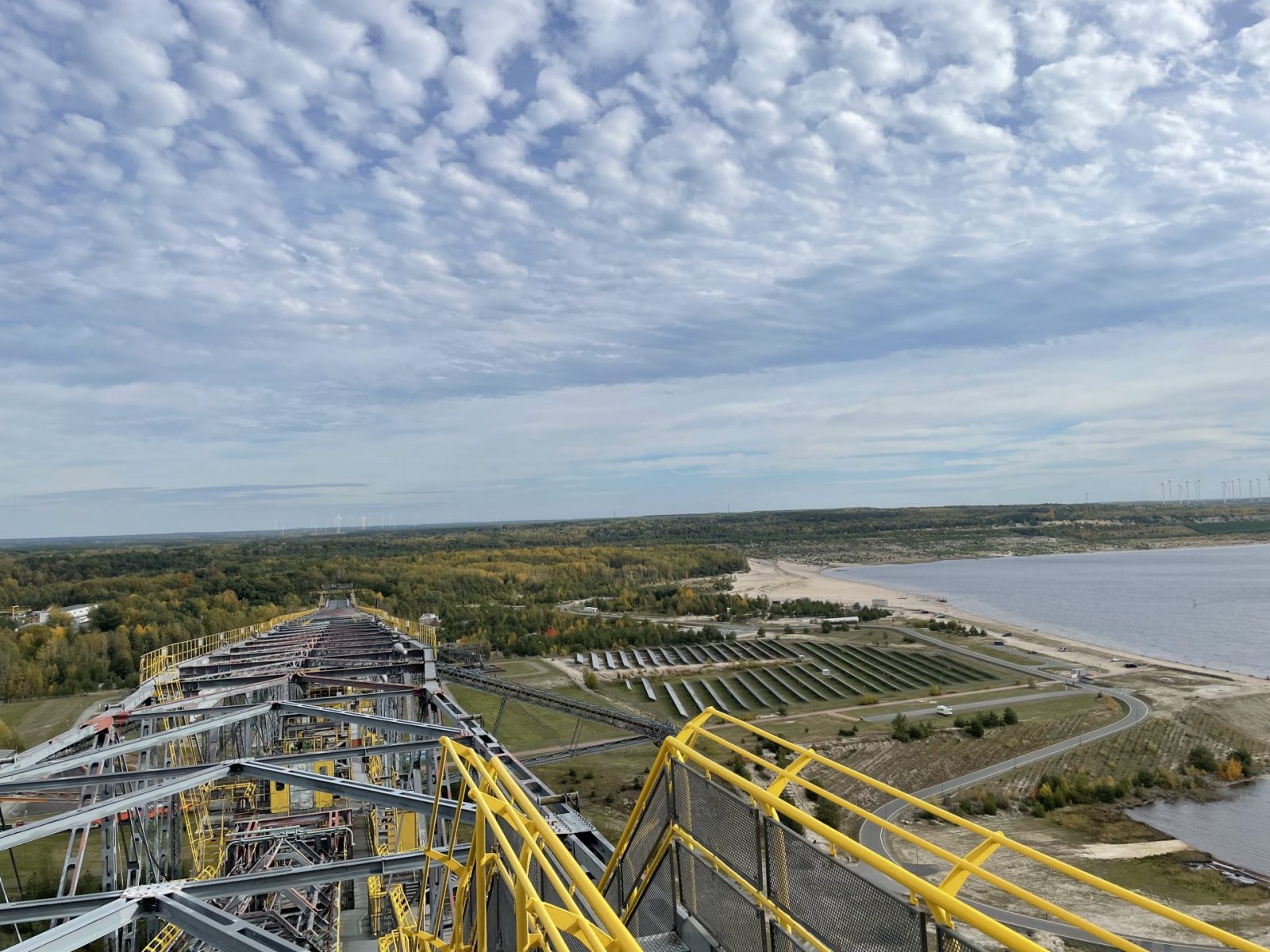 7D97771B-EFAB-4B42-918F-3CD311D1E973