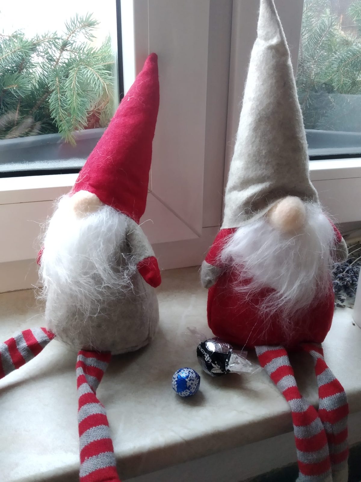 8173629E-9414-4FD6-9181-04DB4A82A479