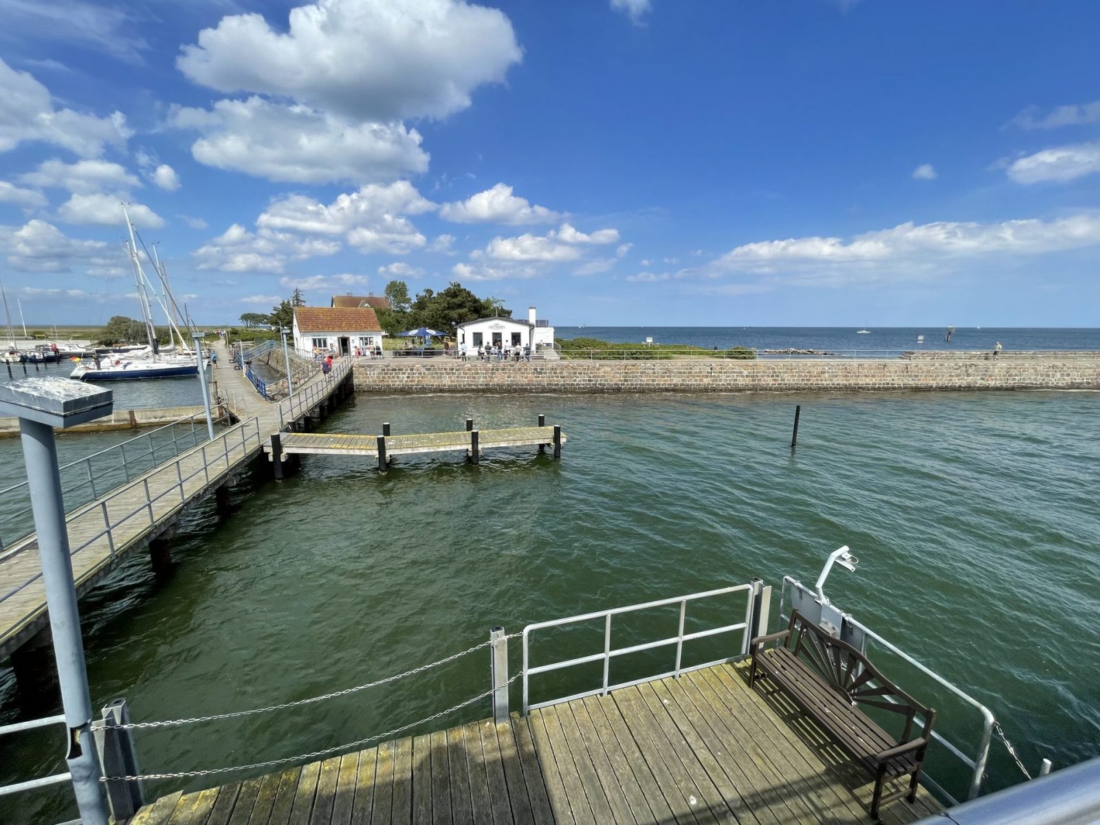 90B98A77-A39B-4F76-A1CF-F60A23CBED50