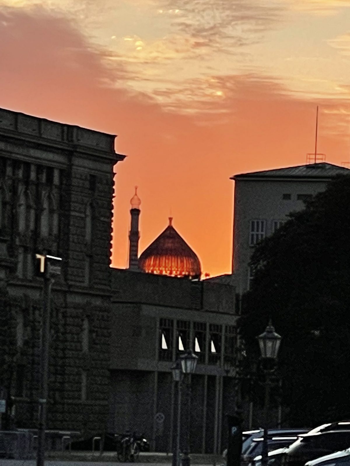 A2F532D5-8069-4685-BC54-AF3D5913952E