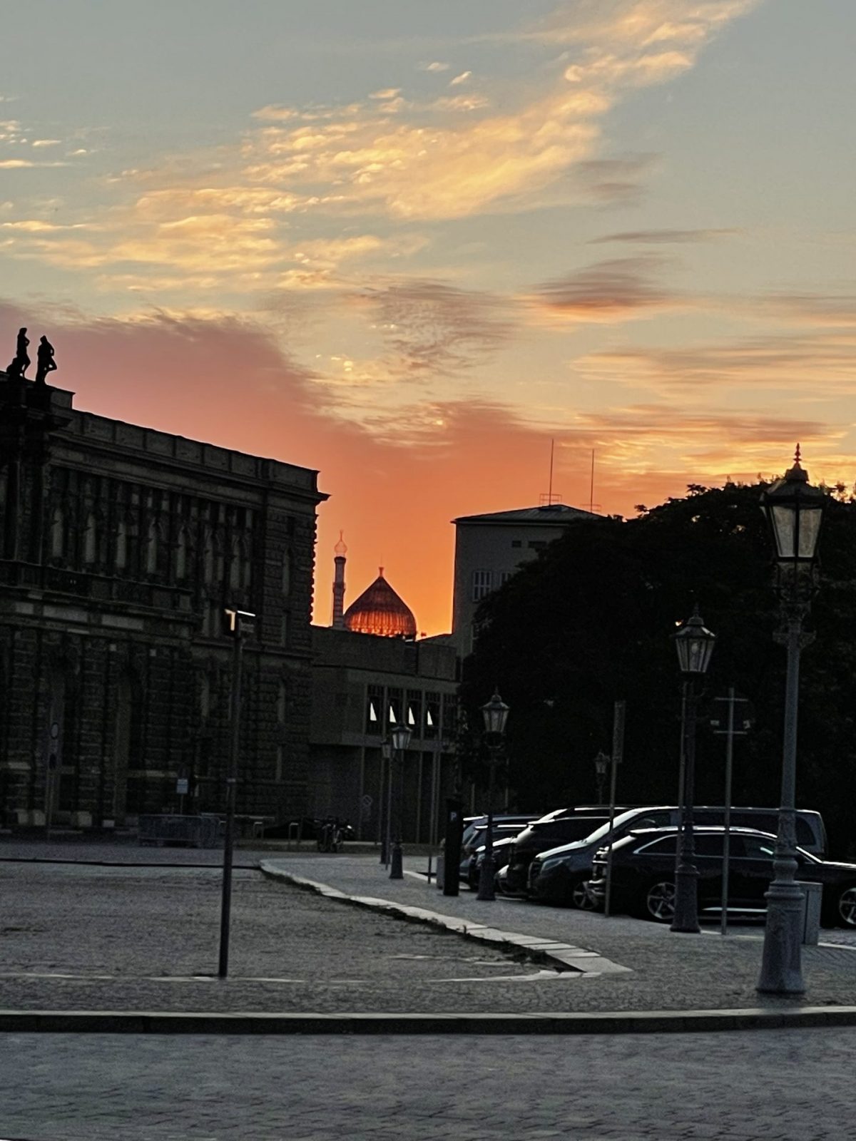 A5421C6E-0151-4954-B0AB-C0B5B304BFBE