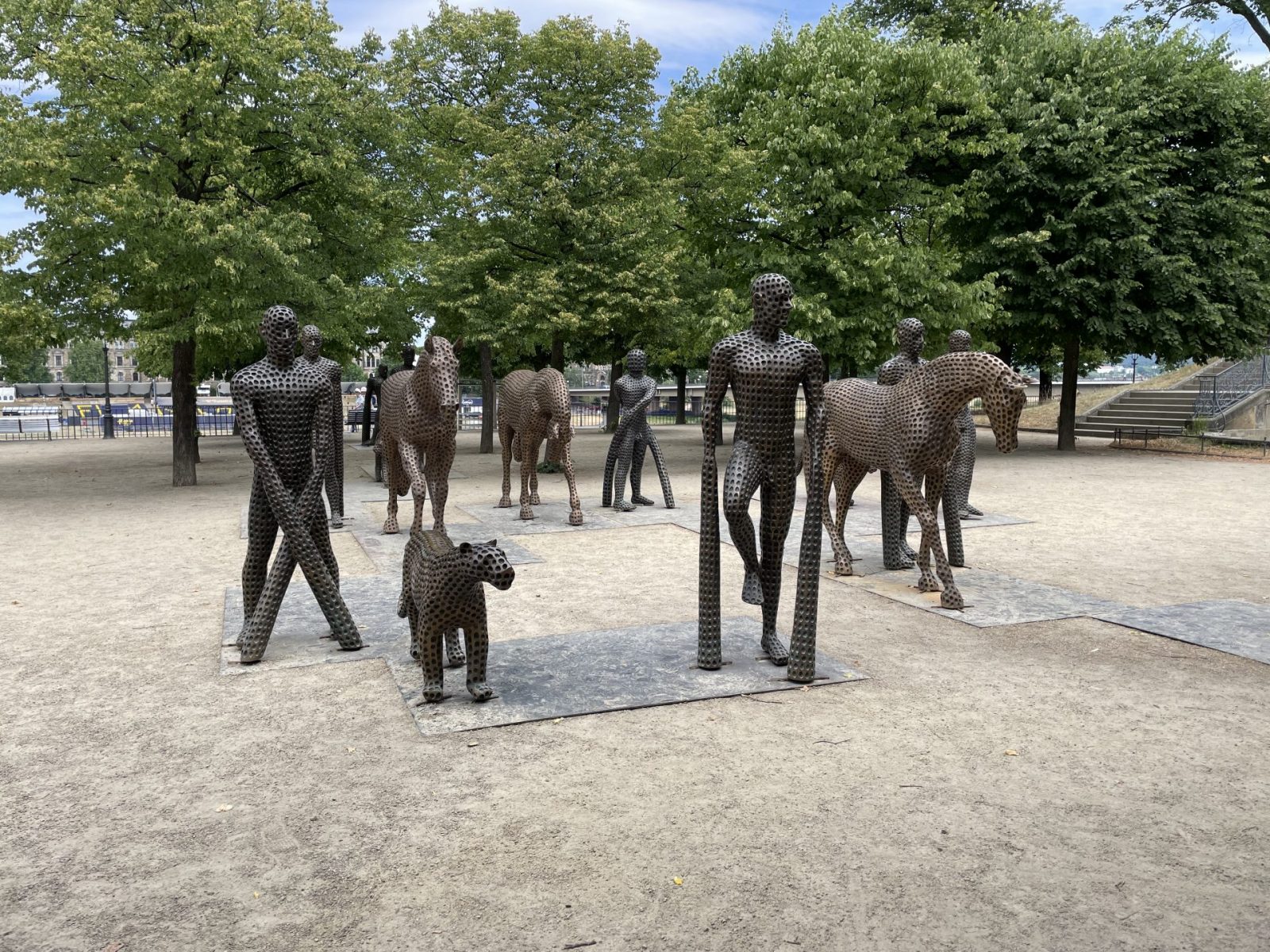 B8734031-C5AB-4DA6-A814-E0FE4CA047A2