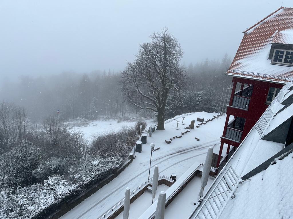 BA420B55-02F3-4403-98D3-6675E7F7634E