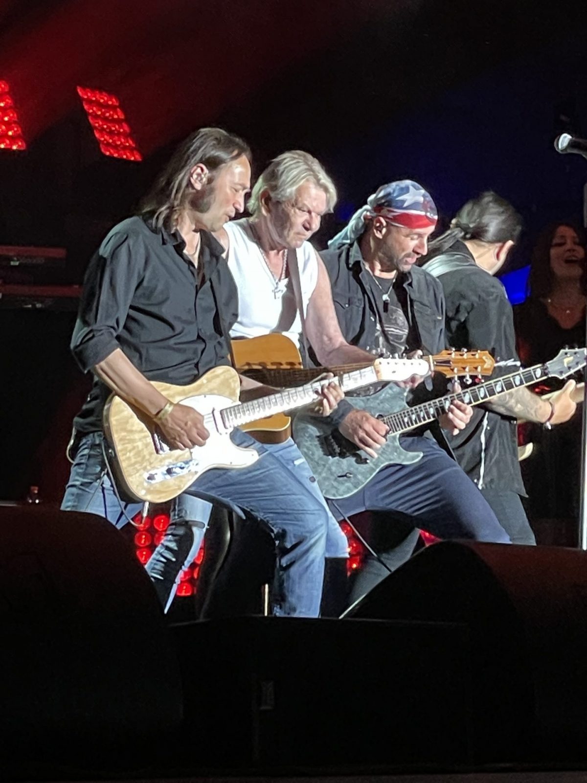 CB7789DB-786F-4D9F-B1D4-E67081F31013