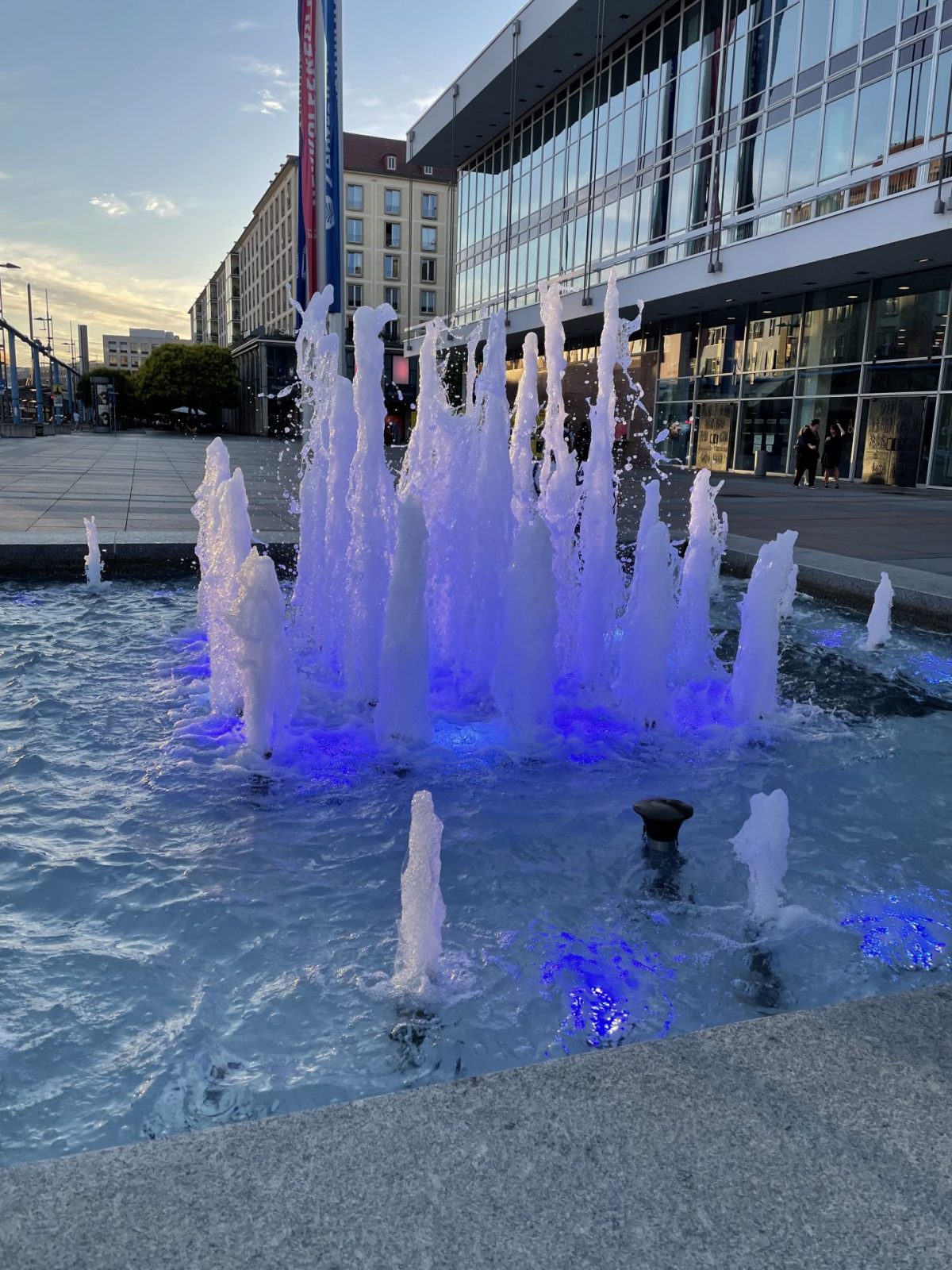 D167B859-C7A2-4D33-9F67-919CF607CD36