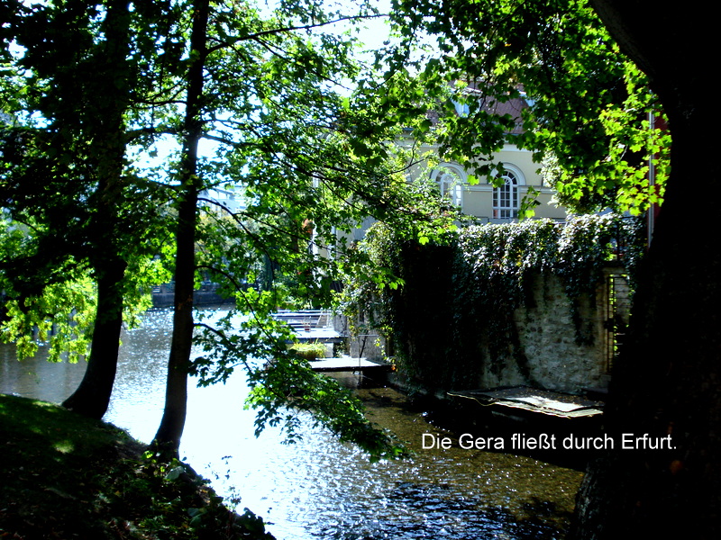 Die Gera fließt durch Erfurt.