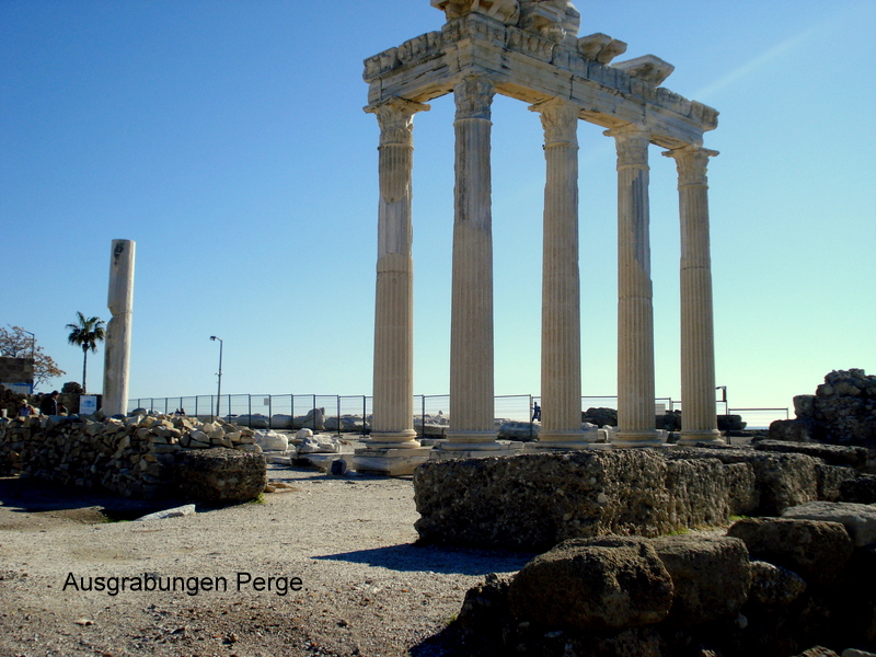 Ausgrabungen Perge.