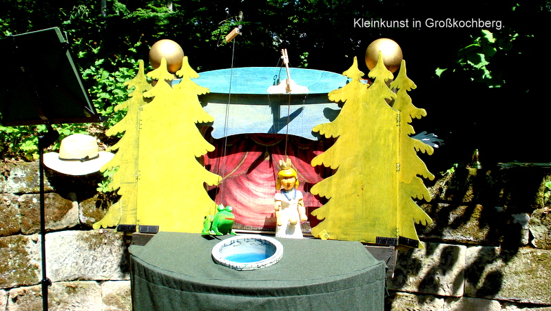 Kleinkunst in Großkochberg.