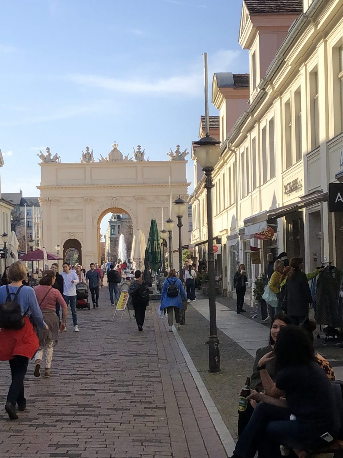 ECDE6564-D133-4D10-A221-1C70C4B901BF