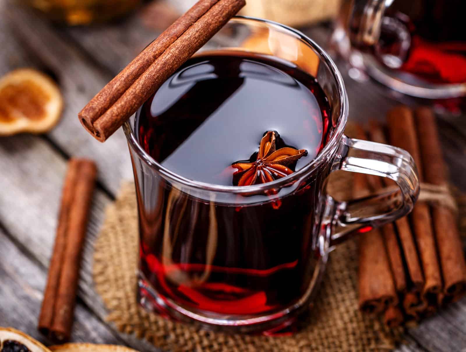 Glühwein-mit-Amaretto_9862-scaled-e1575355557121