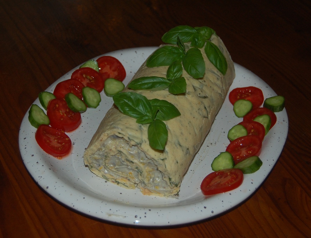 Pikante Biscuit Rolle mit Zuchinicreme 1