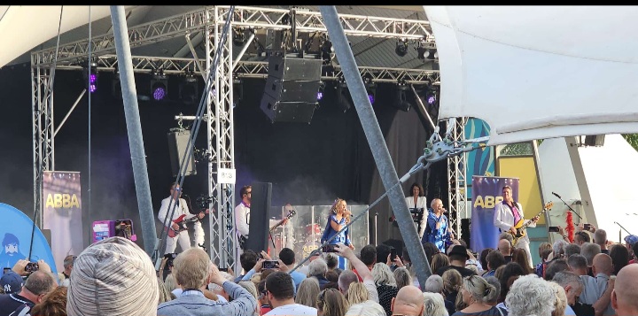 Screenshot_20250726_212201_WhatsApp