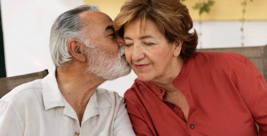 Älteres Paar verliebt