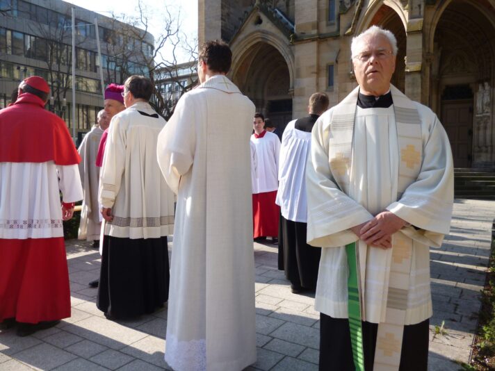 Ebse- Komparse-Pfarrer