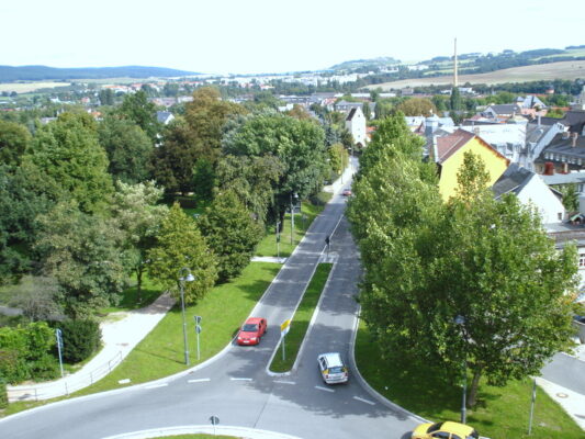 Richtung Bahnhof - Saaltor und Gorndorf.