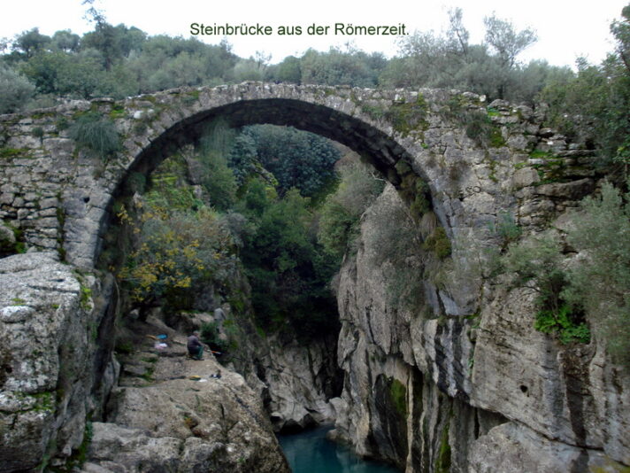 Steinbrücke aus der Römerzeit.
