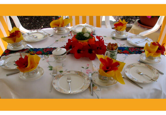 kaffeetafel-bei-freunden-670064c9-d8e0-458b-b04a-555bd4e99e3d