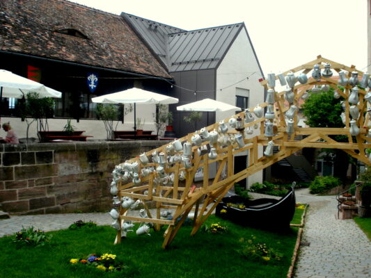 Kannenbogen gleich am Eingang.