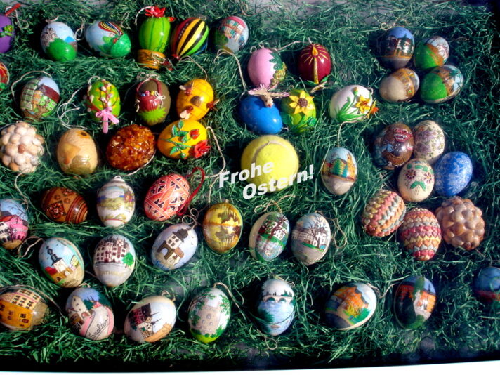 Bemalt und beklebt - Ostern 2007