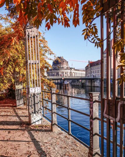 559459857_1257076596449224_1700574194633644090_n