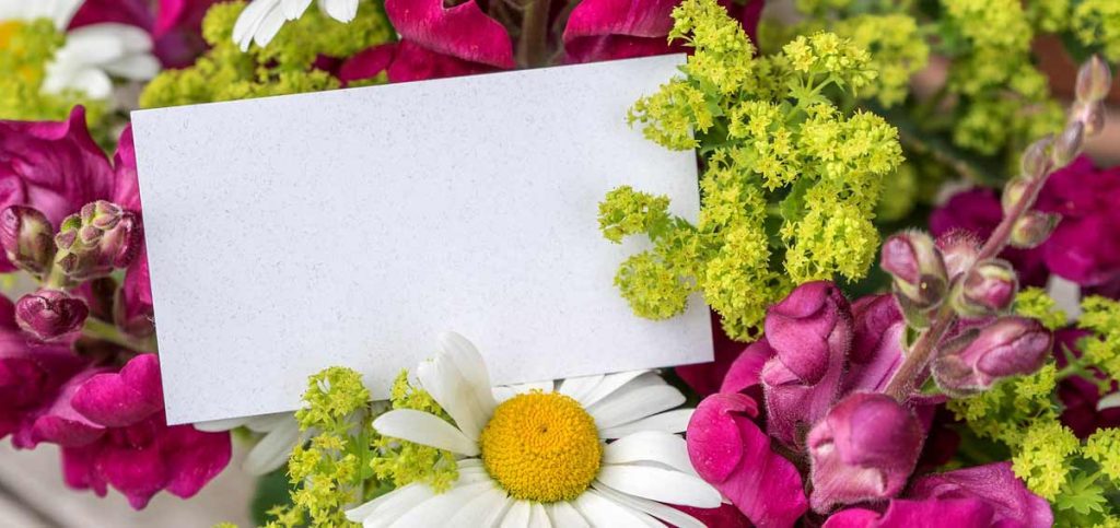 Bibelsprüche und Blumen