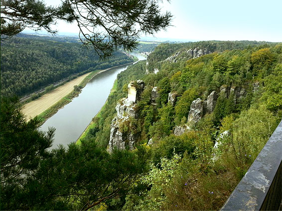 bild_title.jpg Elbsansteingebirge