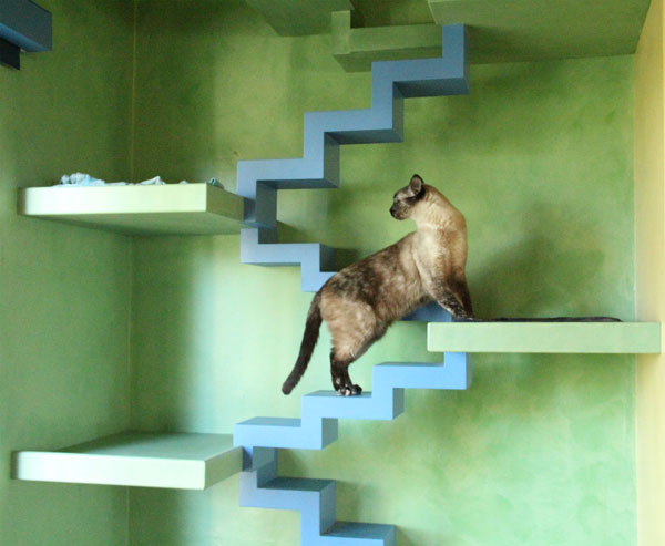 blue-stairs.jpg aaaa