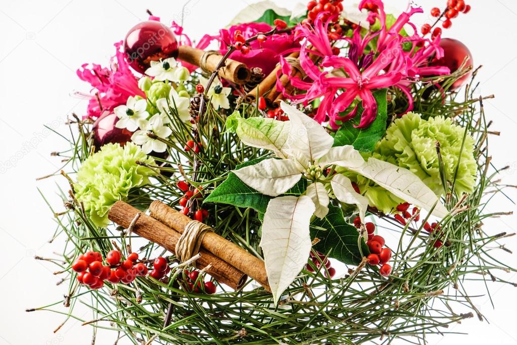 depositphotos_94175984-stock-photo-winter-bouquet-on-white
