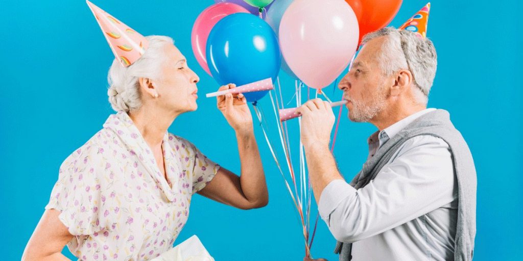 Senioren auf Geburtstagsfeier