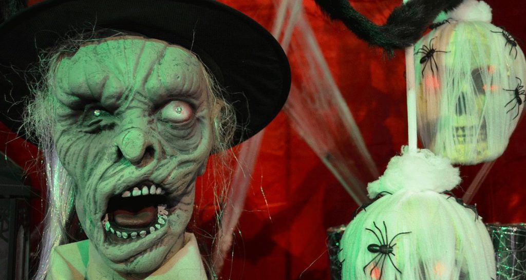 Geister zu Halloween