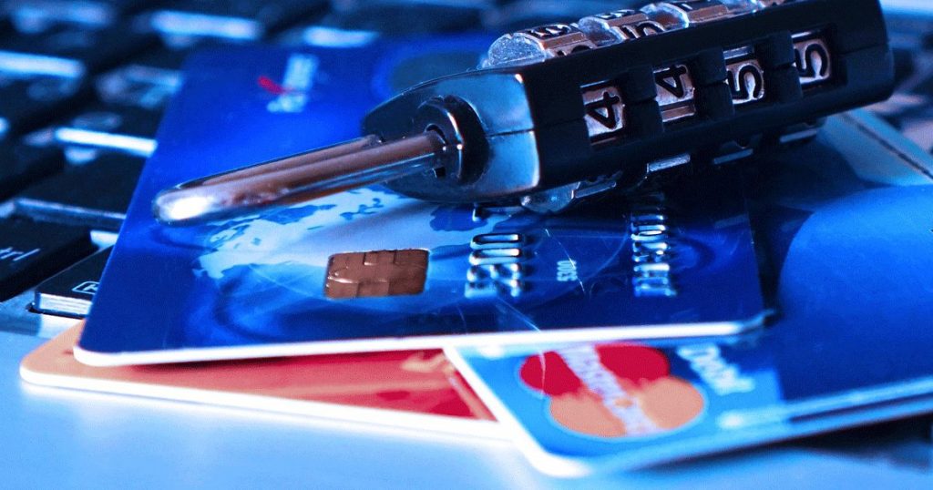 Kreditkarte und Dokumente