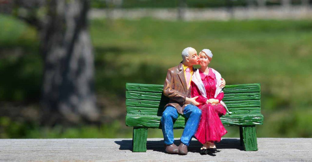 Partnersuche ab 60: So gibt man der Liebe eine neue Chance