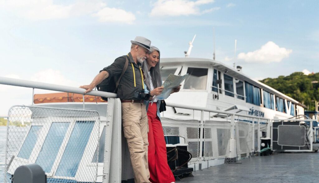 Senioren auf Kreuzfahrt