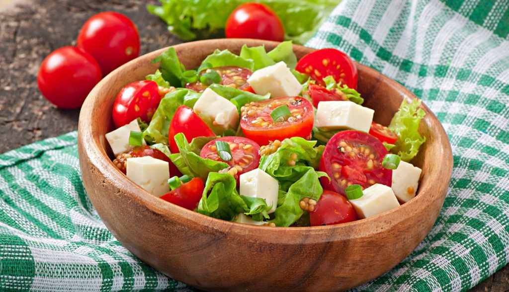 Tomatensalat mit Feta Käse