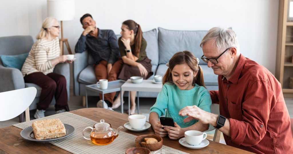 Jung und Alt zusammen